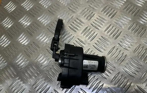 Mercedes-Benz C W205 Intake manifold valve actuator/motor A6511500094