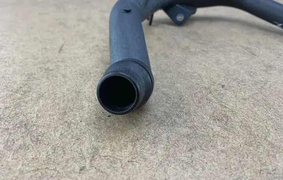 BMW 5 E39 Engine coolant pipe/hose 2247681 11532247681