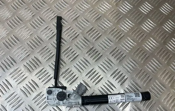Tesla Model 3 Highland Front seatbelt 1857605C1B