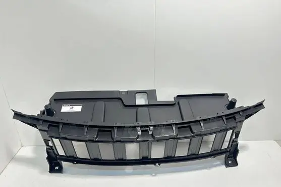 Front bumper mounting bracket