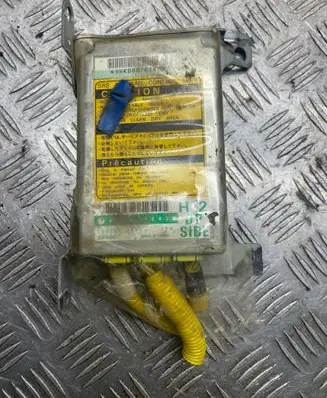 Subaru Forester SF Airbag control unit/module 98221FC020 1523001341