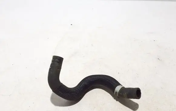 Nissan Qashqai J12 Engine coolant pipe/hose 924106UM1A