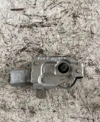 Fiat Doblo Rear window wiper mechanism 