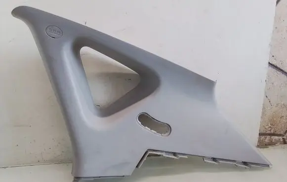Hyundai i30 (C) pillar trim