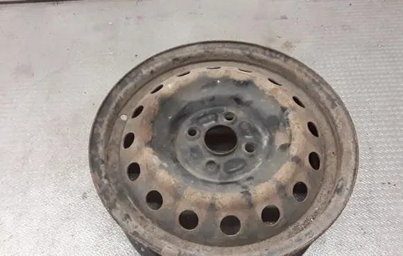 Toyota Yaris R15 steel rim 2150664