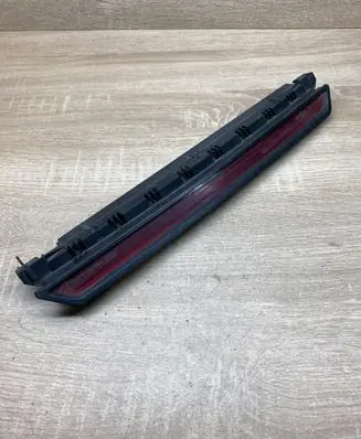 Volkswagen PASSAT B5 Third/center stoplight 3B9945097A