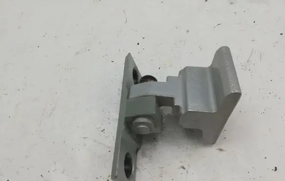 BMW 5 E60 E61 Rear door upper hinge 7068087