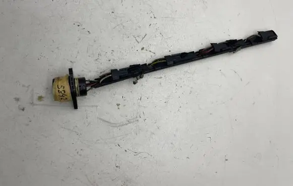 Volkswagen Touran I Fuel injector wires 038971803