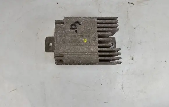 Mercedes-Benz A W168 Coolant fan relay A0235456832