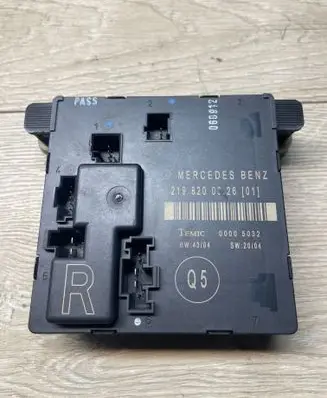 Mercedes-Benz CLS C219 Door control unit/module 2198200326 00005032