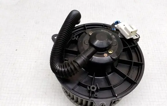 Mazda 626 Heater fan/blower BE5M037F 8940000
