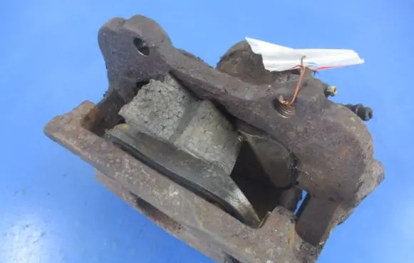Peugeot 807 Front brake caliper