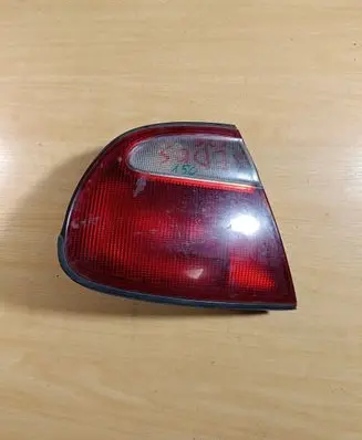 Mazda Xedos 6 Tailgate rear/tail lights 0431413