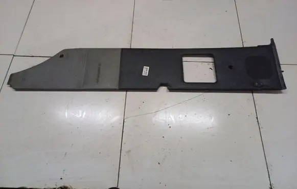 Mercedes-Benz 100 W631 Other trunk/boot trim element