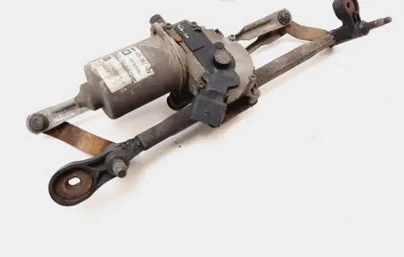Opel Corsa D Front wiper linkage and motor 13182340 367546129 405067