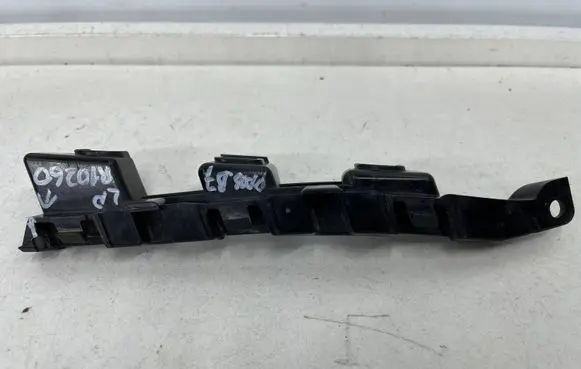 Volkswagen PASSAT B7 Front bumper mounting bracket 3aa807183
