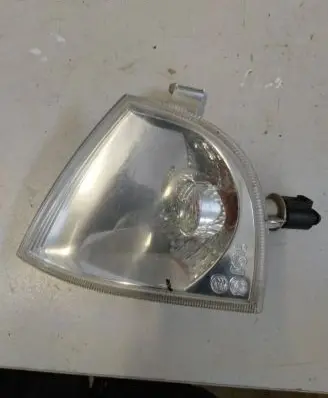 Skoda Octavia Mk2 (1Z) Front indicator light 1U0953049C