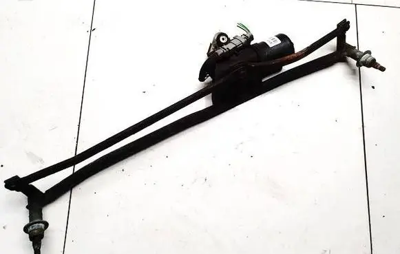Iveco Daily 30.8 - 9 Front wiper linkage and motor 
