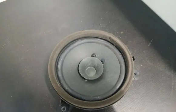 Volvo XC70 Front door speaker 30657444 M5XUG 07W25