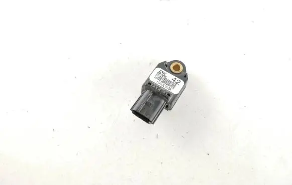 Toyota Tundra II Airbag deployment crash/impact sensor 8983104030 HR0CL1010A