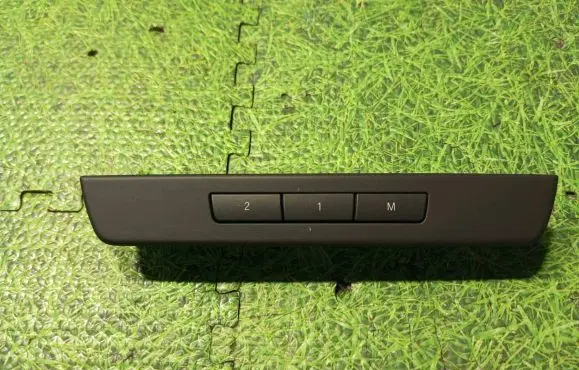 BMW 5 F10 F11 Seat memory switch 9215748