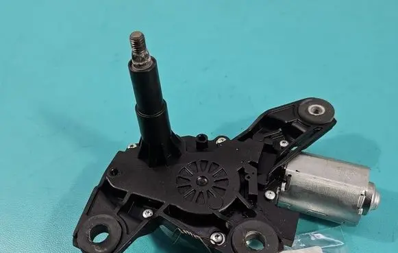 Renault Kadjar Rear window wiper motor 0390205007 IMPRK1547690