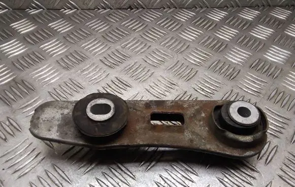 Renault Espace III Engine mount bracket 8200358666