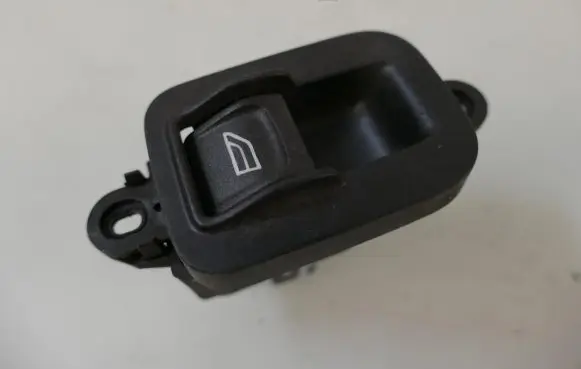 Volvo V50 Electric window control switch 30773217
