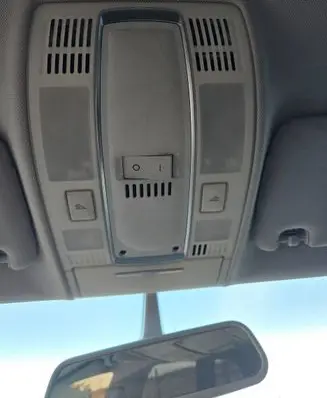 Audi A6 S6 C6 4F Front door interior light 