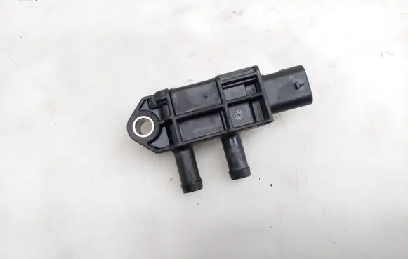 Seat Leon (5F) Exhaust gas pressure sensor 04L906051F