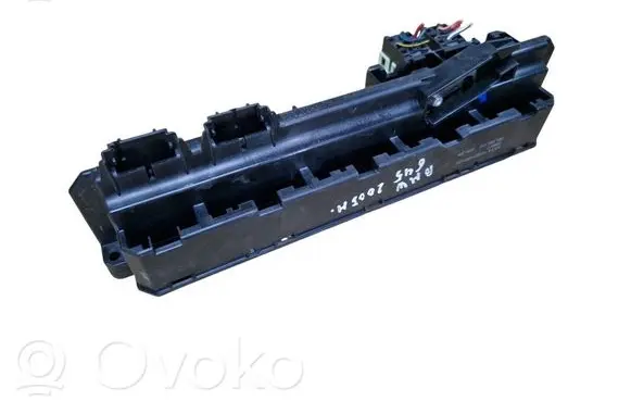 BMW 6 E63 E64 Fuse module 695733001 6114695733001 18917