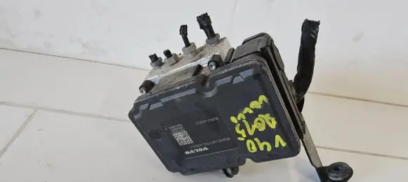 Volvo V40 ABS Pump 31423315 10021210094 A426G