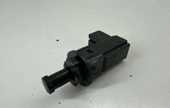 Jeep Grand Cherokee Brake pedal sensor switch 68078700AD 68078700AB 68078700AC
