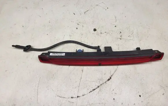 BMW 3 G20 G21 Third/center stoplight 90131193 7420478