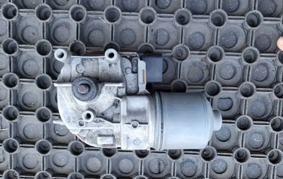 Audi R8 42 Wiper motor 4S1955119C 3397021931