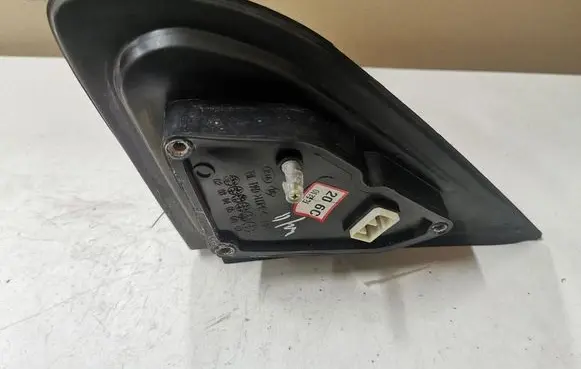 KIA Sorento Front door electric wing mirror 015754