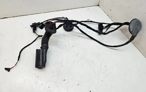Audi A1 Rear door wiring loom 8X0971687B
