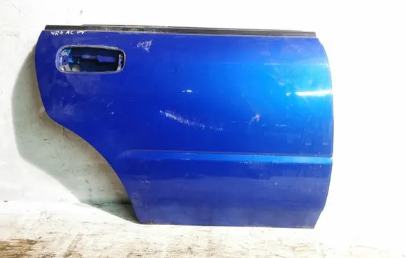 Subaru Impreza II Rear door