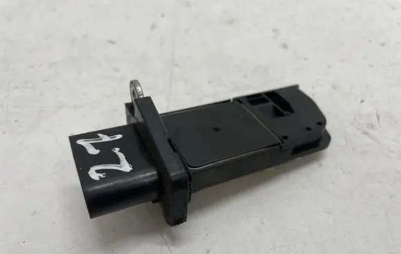 Audi A4 S4 B8 8K Mass air flow meter 059906461