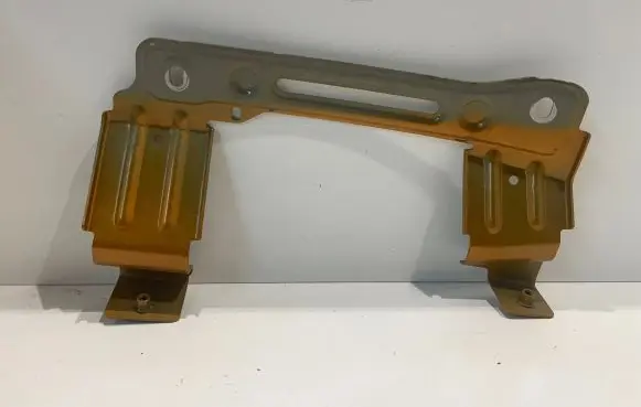 Audi Q8 Fender mounting bracket 4M8821432