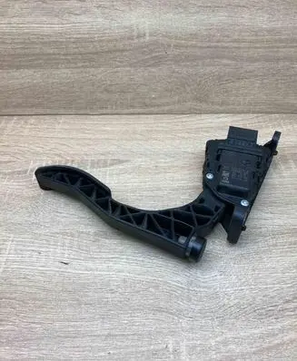 Audi A6 S6 C6 4F Accelerator throttle pedal 4F1723523B 6PV008984