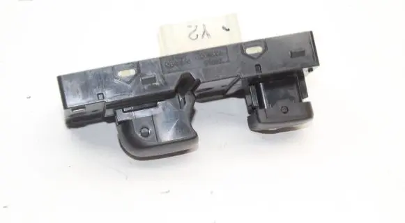 Nissan X-Trail T32 Electric window control switch