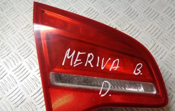 Opel Meriva B Tailgate rear/tail lights 21620101