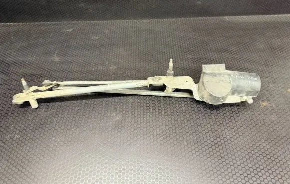 Ford Focus Front wiper linkage and motor XS4117508BB 0390241362 0580302032