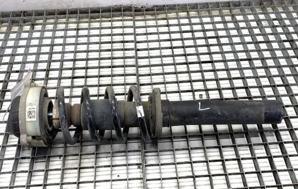 Audi A4 S4 B9 8W Front shock absorber/damper 8W9031D
