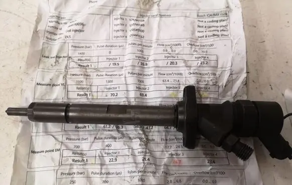 Peugeot 406 Fuel injector 0445110036