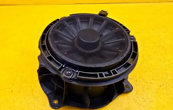 Citroen DS7 Crossback Front door speaker 9809350880