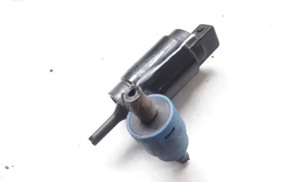 Opel Astra G Windscreen/windshield washer pump