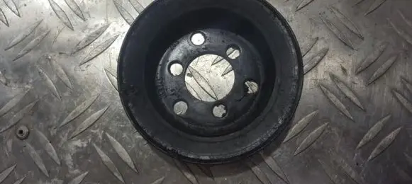 Volkswagen PASSAT B5 Power steering pump pulley 058145255de