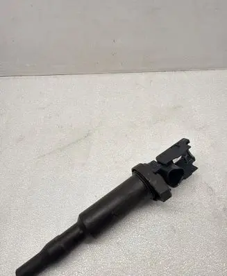 High voltage ignition coil